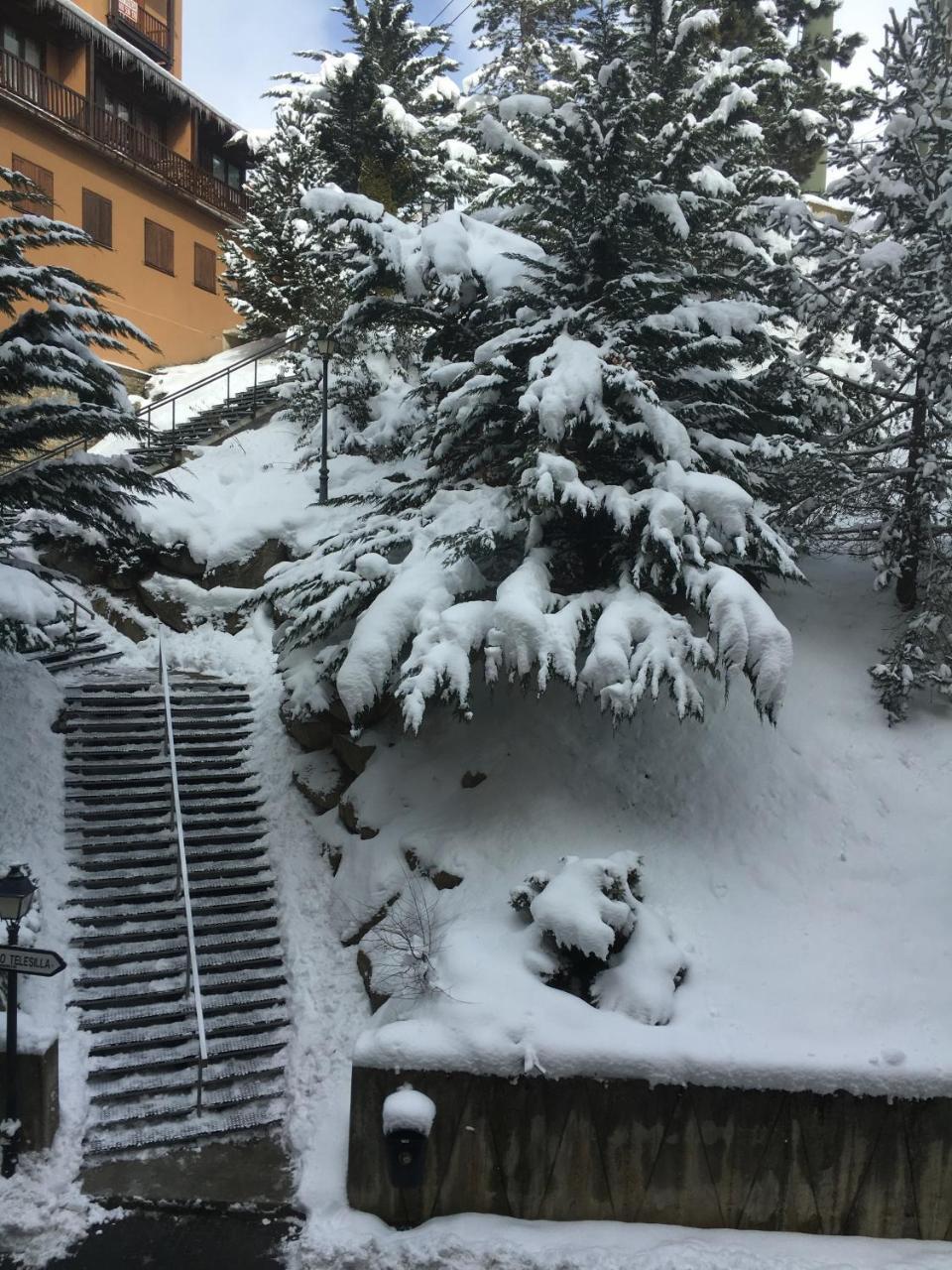 Apartamentos Solneu Baqueira Beret Exterior photo